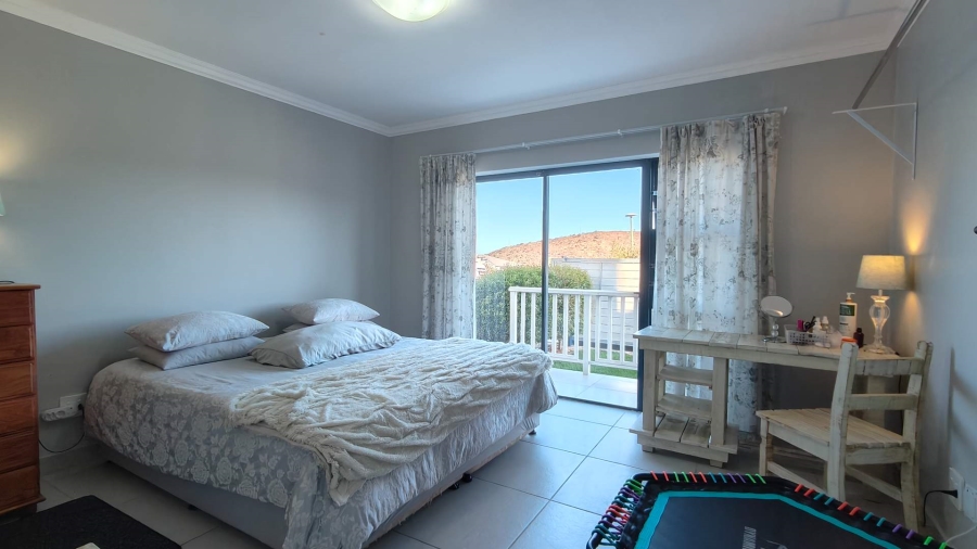 6 Bedroom Property for Sale in Island View Western Cape